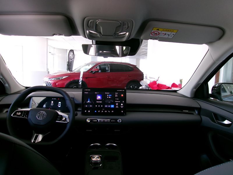 MG MGS5 EV Exclusive 64kWh - fotka 14 z 16