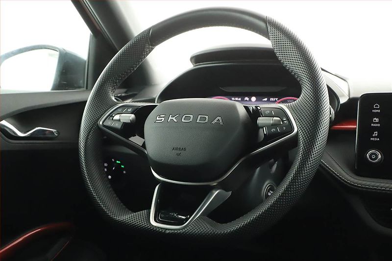 Škoda Fabia (2025) 1.0 TSI, MONTE CARLO, AUTOMAT - fotka 8 z 20