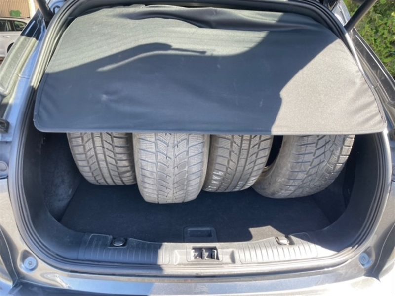 Ford Kuga 2,5 DT HEV ST-Line X AT - fotka 6 z 11