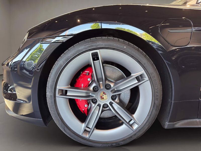 Porsche Taycan 4S Sport Turismo Pano 360 Matr - fotka 10 z 23