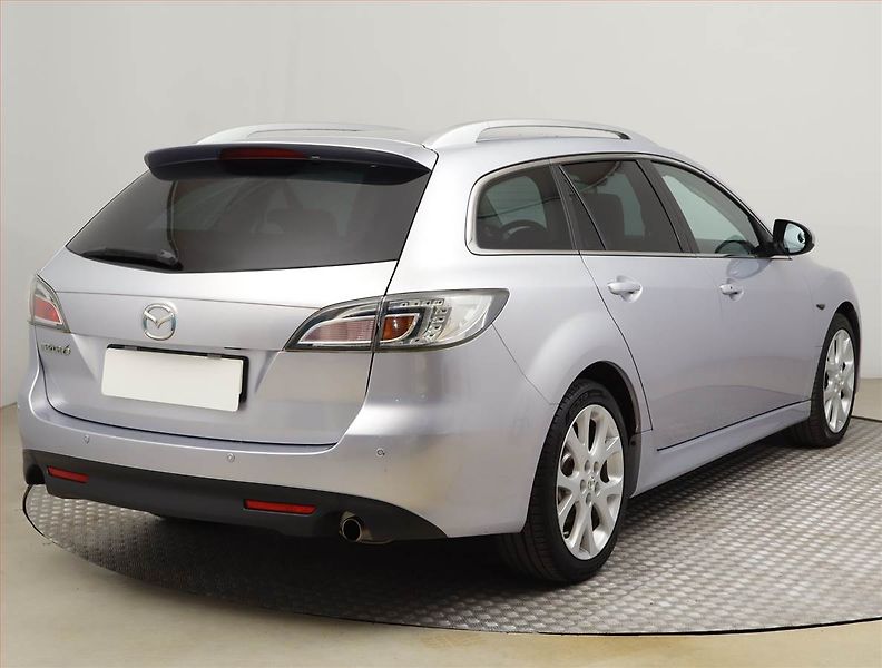 Mazda 6 (2008) 2.5, Xenony, Tempomat - fotka 5 z 18