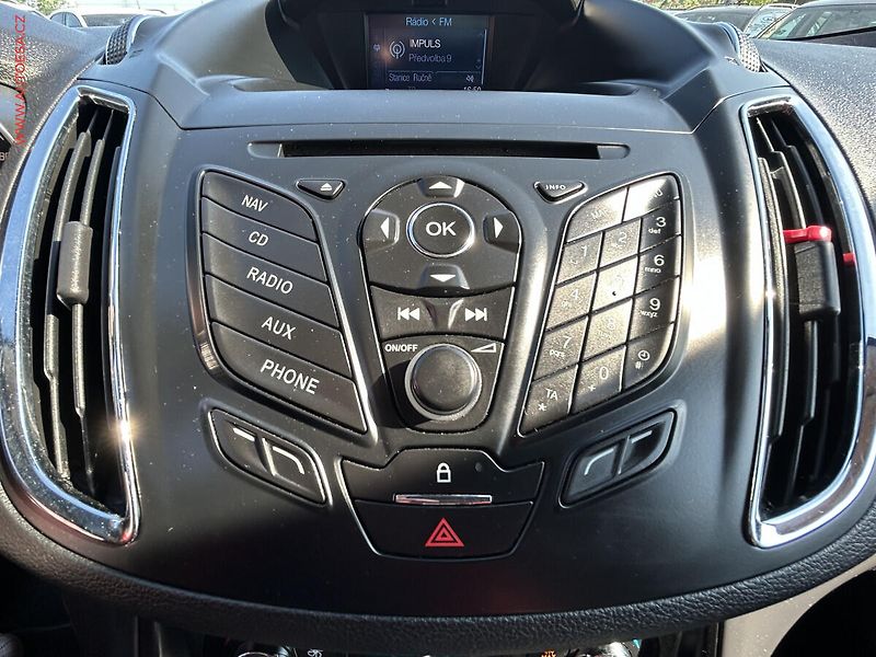 Ford Kuga (2013) 2.0TDCi 4x4, ČR, AT, navi - fotka 14 z 19