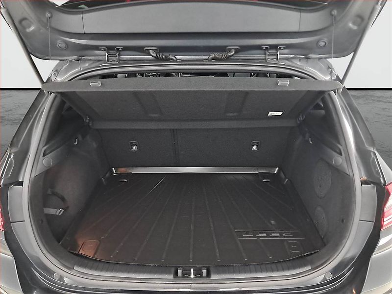 Kia Ceed (2019) 1.6 T-GDI GT, Automat - fotka 14 z 23