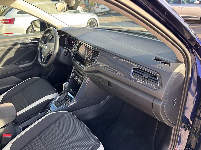 Volkswagen T-Roc (2019) SPORT 1.5 TSI DSG - fotka 31 z 40