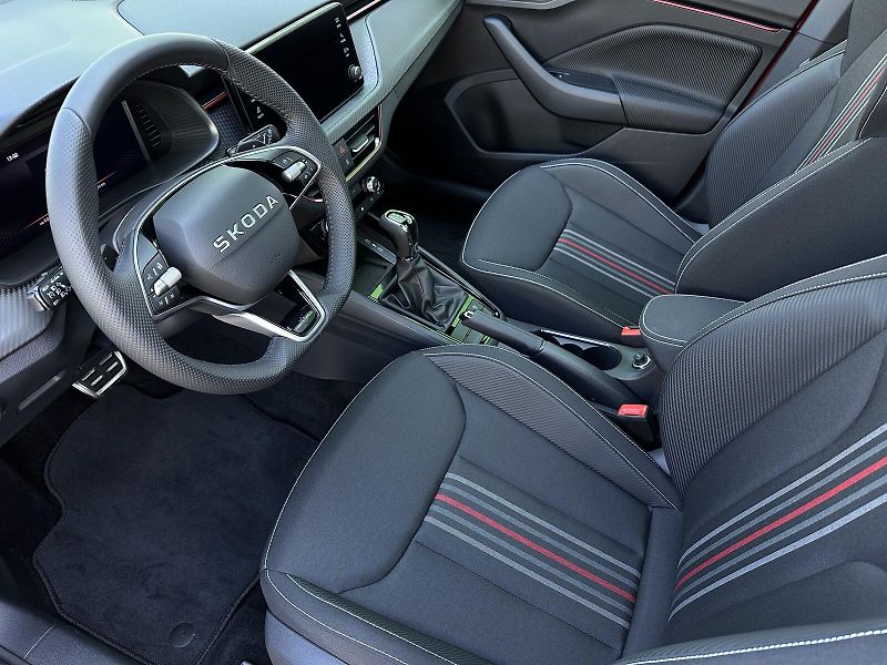 Škoda Scala 1.0TSi DSG Monte Carlo 116PS M - fotka 13 z 42