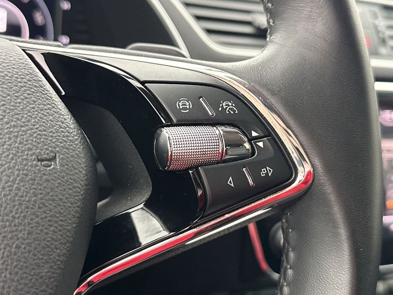 Škoda Superb (2021) Combi 2.0 TDI DSG Ambition - fotka 21 z 31