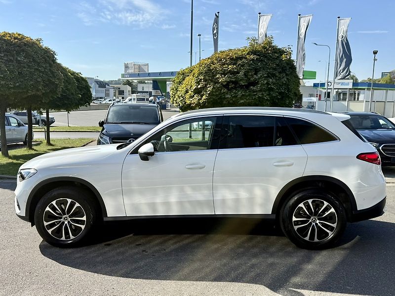 Mercedes-Benz GLC (2023) 220 d 4MATIC SUV - fotka 5 z 44
