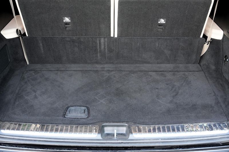 Mercedes-Benz GLS 63 AMG 4Matic+, Webasto, Pano - fotka 34 z 41