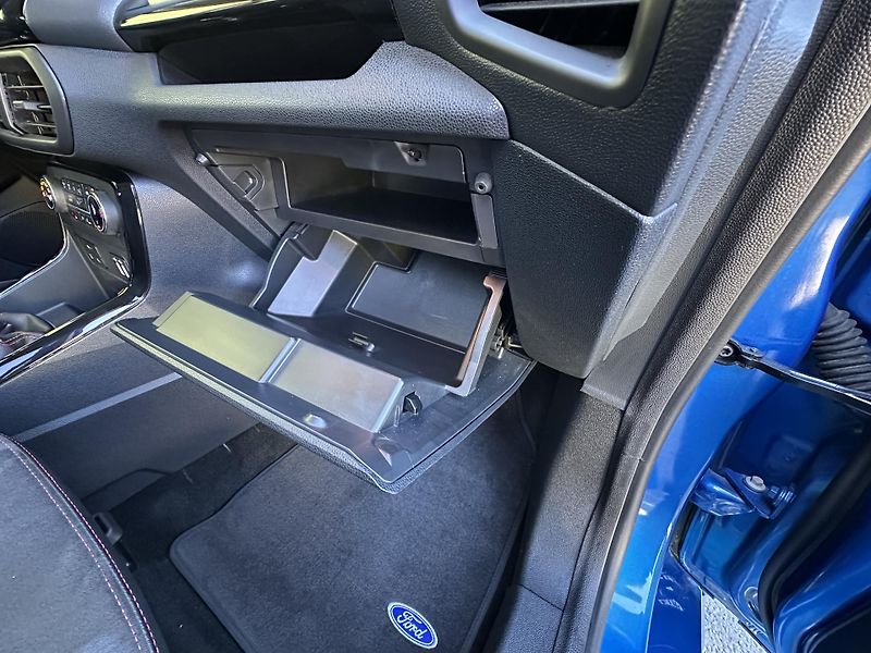Ford EcoSport (2021) 1.0EB/103kW *ST LINE* 1.Maj. - fotka 20 z 41