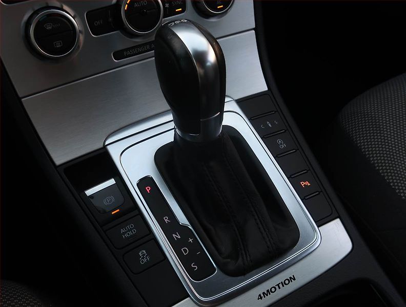 Volkswagen Passat (2012) Comfortline 2.0 TDI, 4X4 - fotka 13 z 22