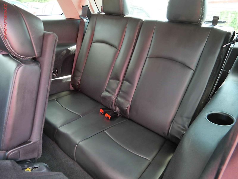 Fiat Freemont (2012) 2.0 JTD 4x4, 7míst, AT, navi - fotka 11 z 20