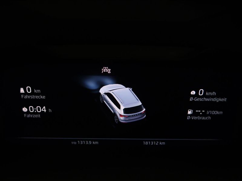 Škoda Karoq 2,0 TDI DSG Tour 1.majitel - fotka 24 z 42