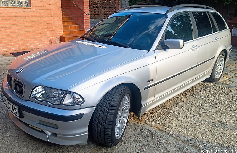 BMW Řada 3 (2001) špičková výbava - fotka 4 z 27