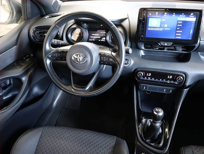 Toyota Yaris (2022) Selection Style 1.5 VVT-i - fotka 7 z 25