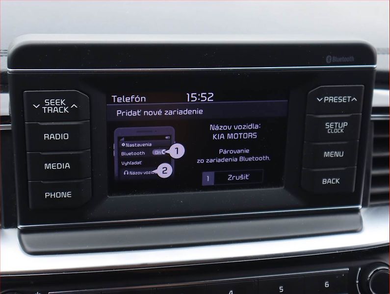 Kia Ceed (2018) 1.4 T-GDI, Serv.kniha - fotka 16 z 18