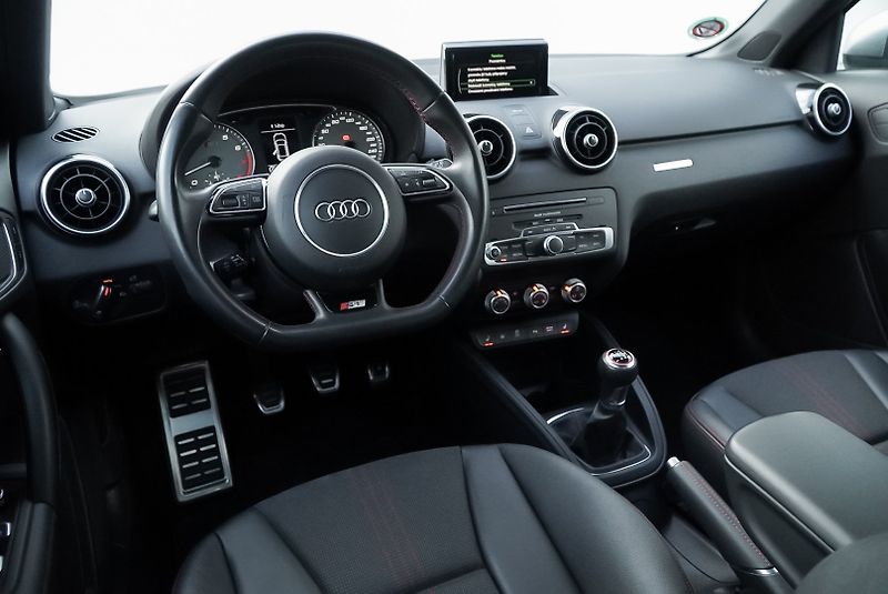 Audi S1 2.0 TFSI 170kW quattro - fotka 27 z 46