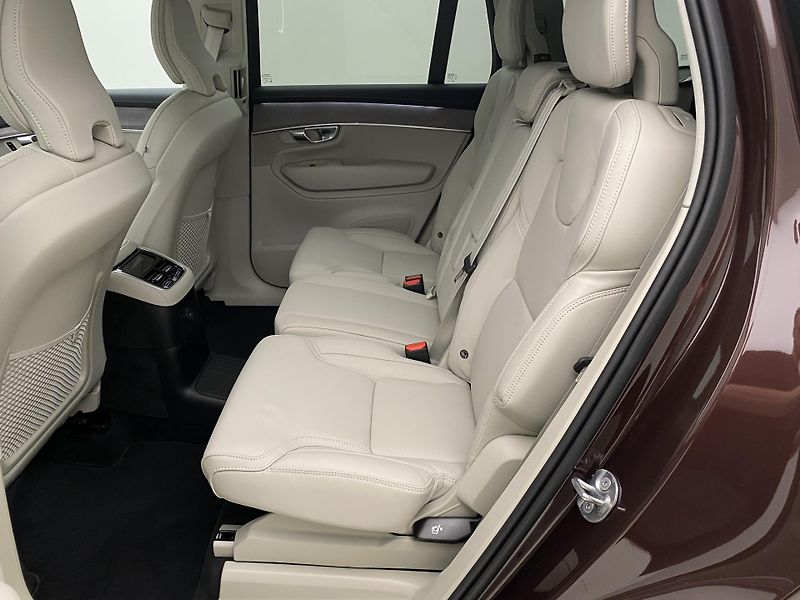 Volvo XC90 (2026) T8 AWD Plug-in BRIGHT PLUS 7m - fotka 6 z 68