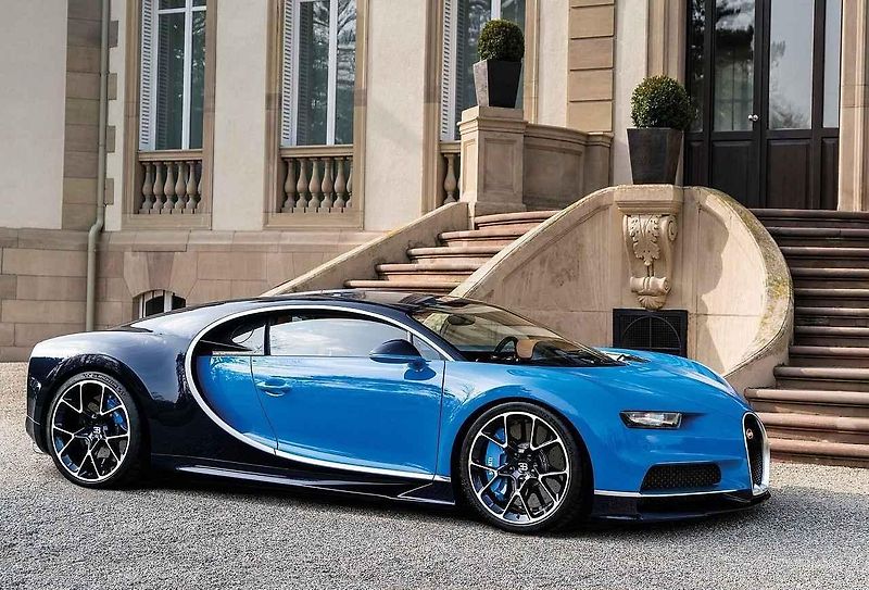 Bugatti na portálů TipCars.