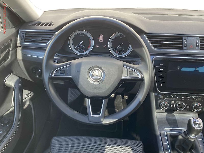 Škoda Superb (2019) 1.5 TSi, Style, LED, panor - fotka 11 z 20