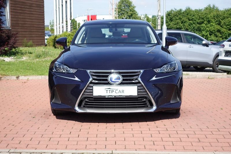Lexus IS 300h Executive Navi - fotka 3 z 34