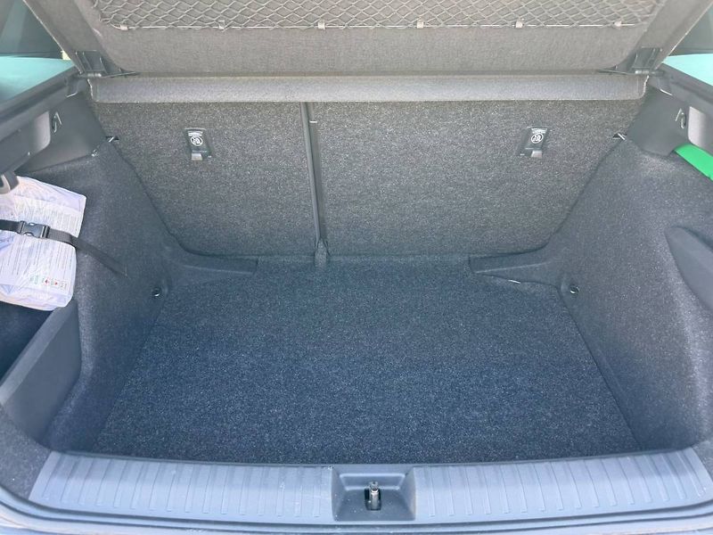 Škoda Kamiq Monte Carlo 1,0 TSI 85 kW 6° M - fotka 30 z 35