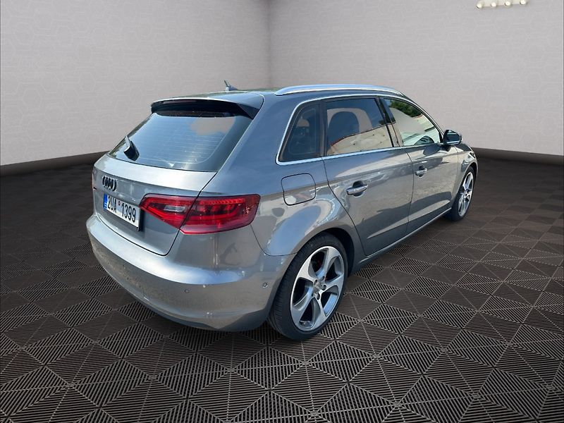 Audi A3 (2013) 2.0Tdi 110kw - fotka 7 z 40