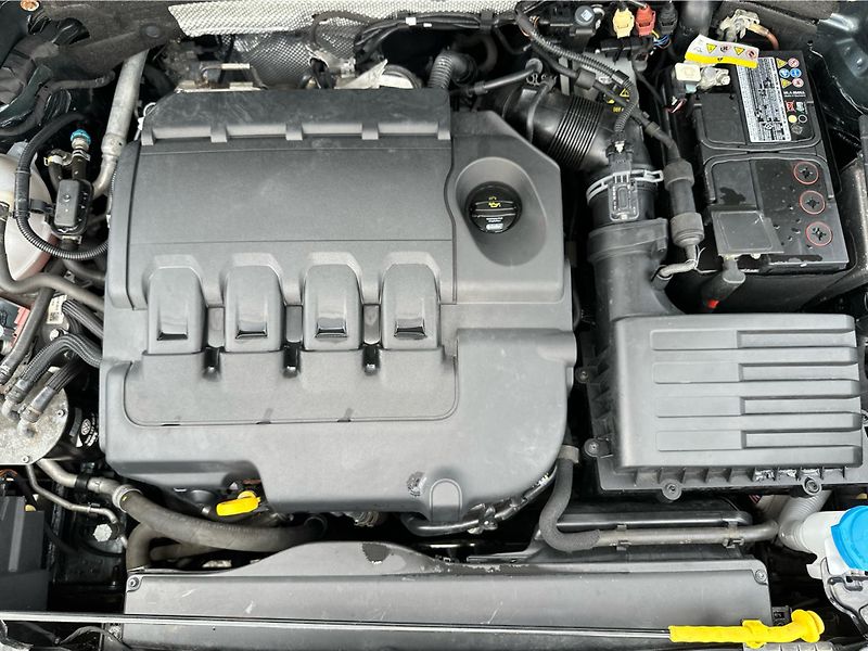 Škoda Karoq Style 1.6 TDI 85 kW 6m - fotka 23 z 23