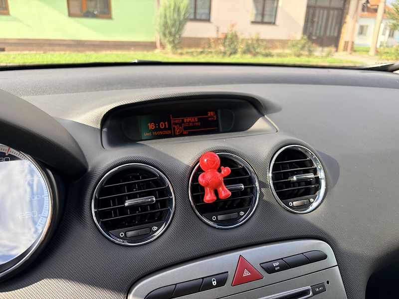 Peugeot 308 SW 1.6i PANORAMA LPG - fotka 15 z 27