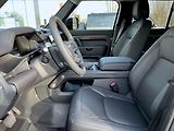 Land Rover Defender 3,0 110 X-Dynamic SE D250 AWD - náhled 9