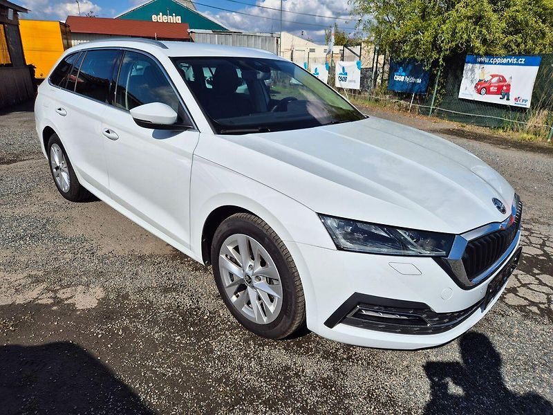 Škoda Octavia Combi 2,0 TDI DSG 110kW Style - fotka 3 z 28