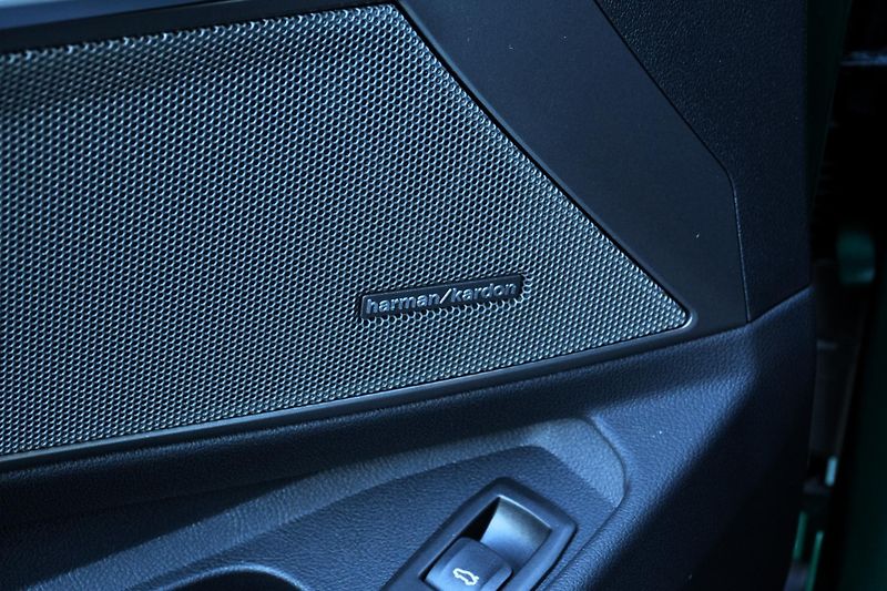 BMW M3 Competition xDrive, Ventilace - fotka 25 z 39