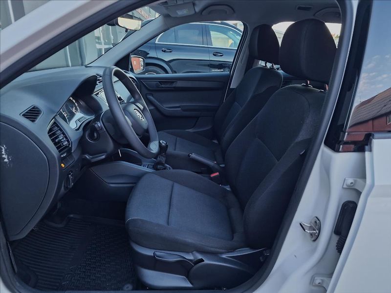 Škoda Fabia 1.0 TSI Combi Tour, ČR, 1.Maj - fotka 19 z 45