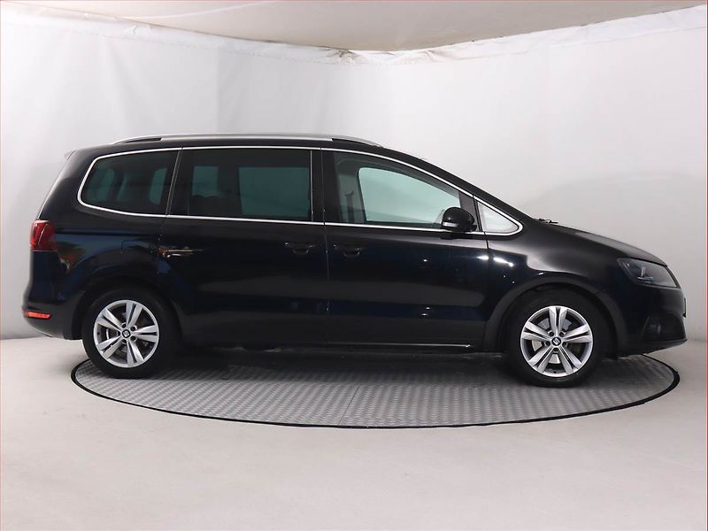 Seat Alhambra (2018) 2.0 TDI, 7 míst, Serv.kniha - fotka 6 z 21