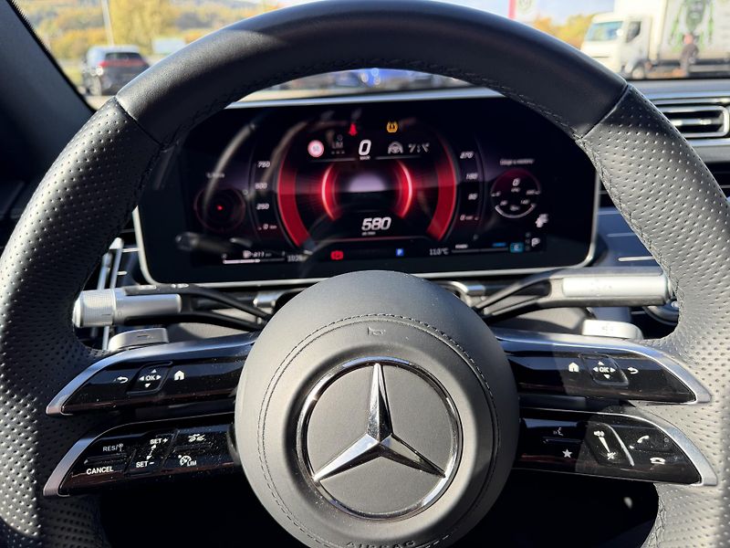 Mercedes-Benz Třídy S (2025) S450d 270kW AMG LONG TV NT R21 - fotka 44 z 50