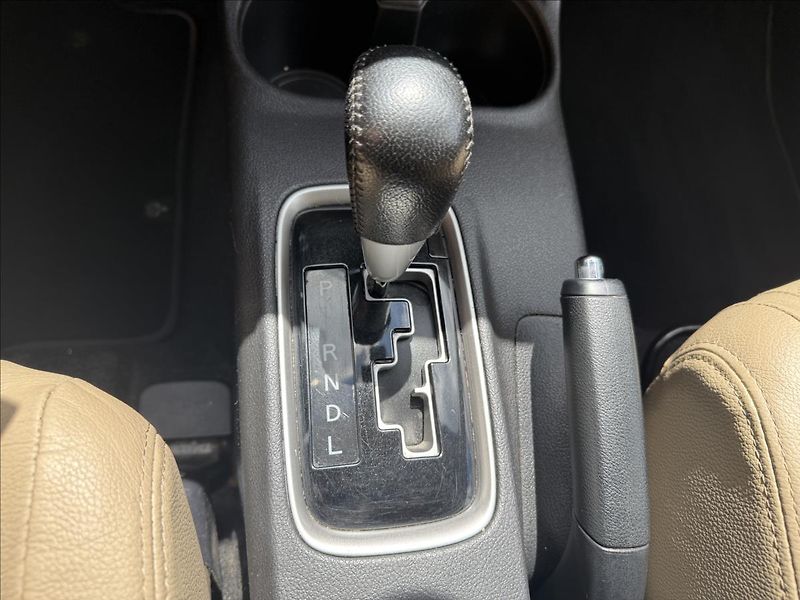 Mitsubishi Outlander 2,3 DI-D - fotka 16 z 31