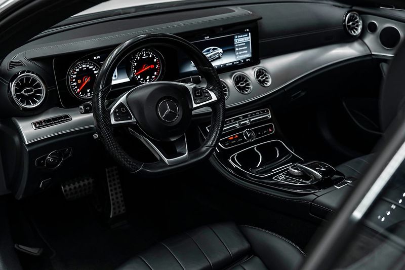 Mercedes-Benz Třídy E - fotka 9 z 18