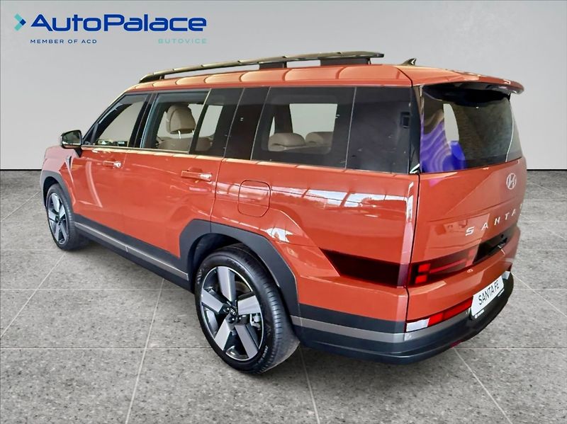 Hyundai Santa Fe 1,6 TGDI PHEV 4WD COMFORT - fotka 6 z 20