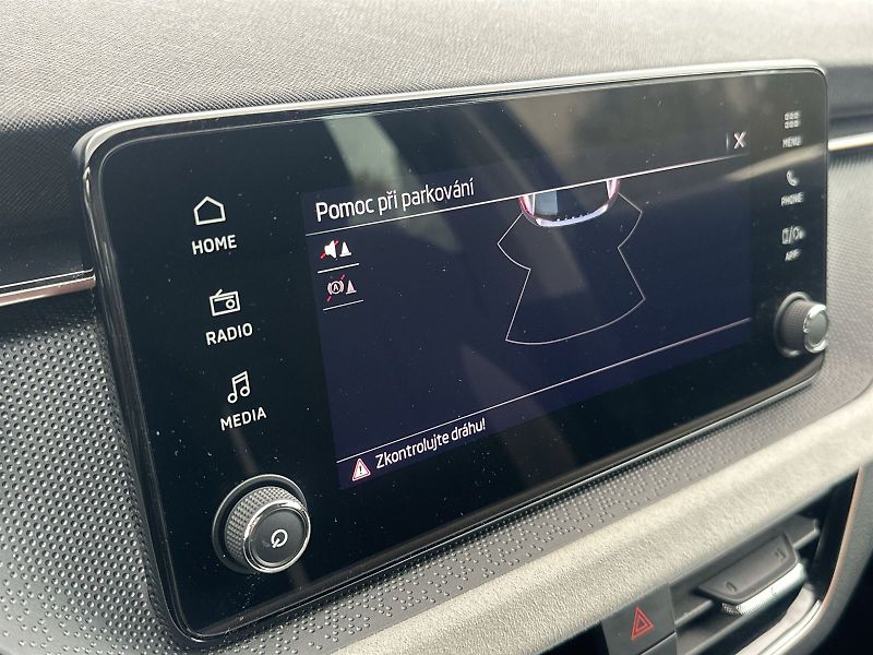 Škoda Scala (2024) 1.0 TSI Top Selection - fotka 12 z 26