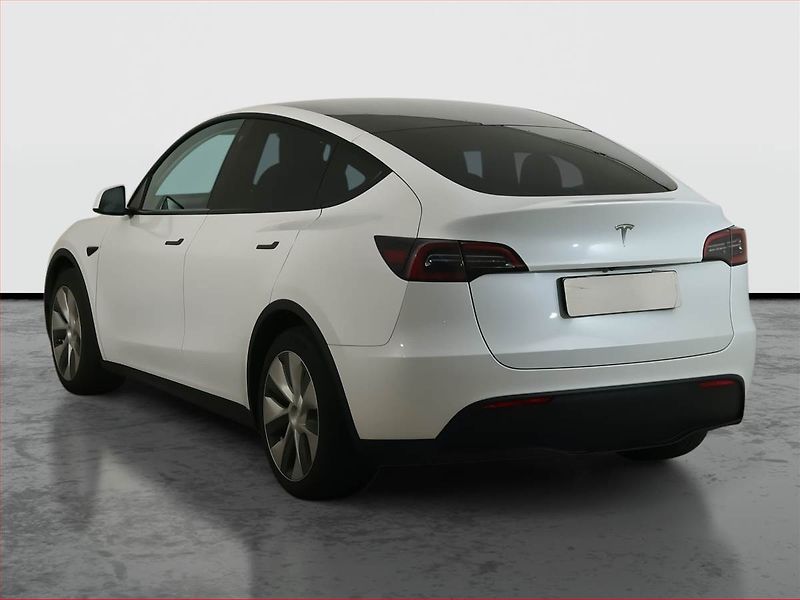 Tesla Model Y (2023) RWD LFP 60kWh, SoH 95% - fotka 4 z 16