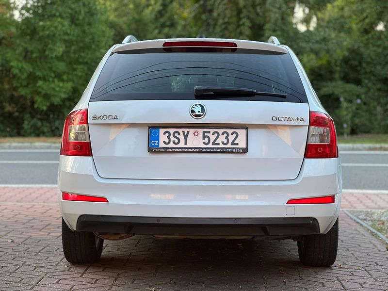 Škoda Octavia 2.0TDi STYLE 1.MAJ DPH ROZVODY - fotka 15 z 25