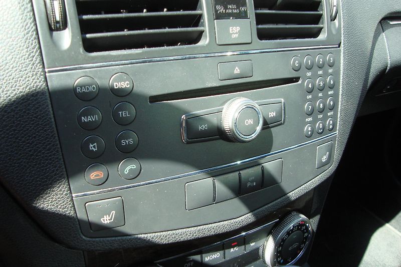 Mercedes-Benz Třídy C (2008) 220CDi,AUT,ČR,Servisní kniha - fotka 50 z 65
