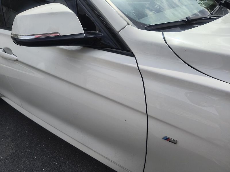 BMW Řada 3 (2019) 320 M XD AT ČR/NAVI/KAMERA/ALU - fotka 12 z 53
