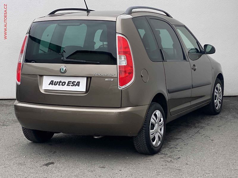 Škoda Roomster (2012) 1.2 TSi, Ambition, výhřev sed - fotka 4 z 15