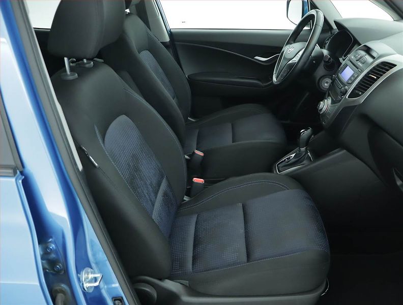 Hyundai ix20 (2017) 1.6 CVVT, Automat, Tempomat - fotka 9 z 15