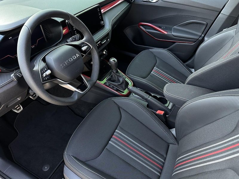 Škoda Fabia 1.0TSi Monte Carlo 116PS Bi-LE - fotka 13 z 42