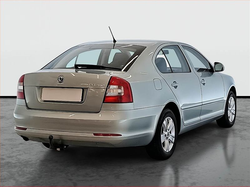 Škoda Octavia (2012) Ambition 1.2 TSI, Tempomat - fotka 5 z 15