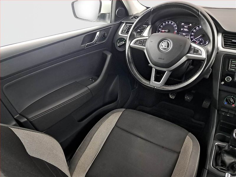 Škoda Rapid (2017) 1.4 TDI - fotka 7 z 17