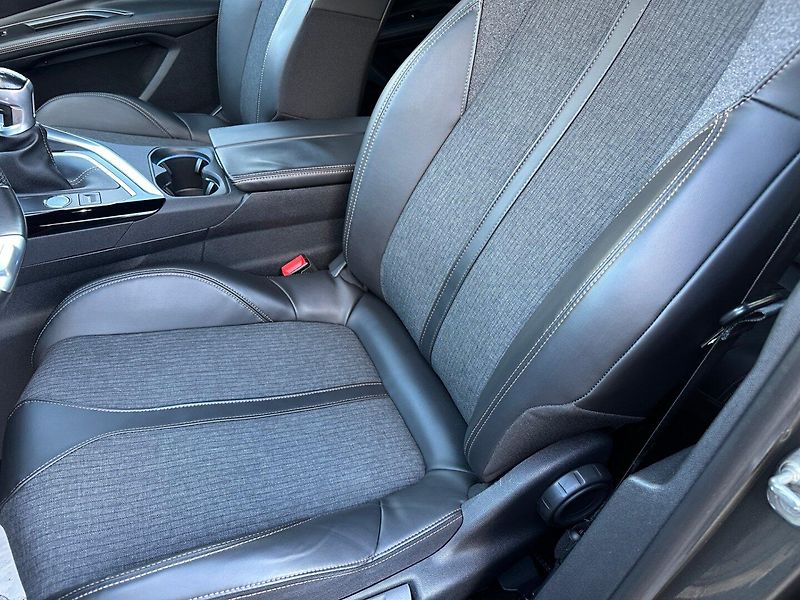 Peugeot 3008 (2018) 2.0Hdi 110kw GT-Line - fotka 10 z 33
