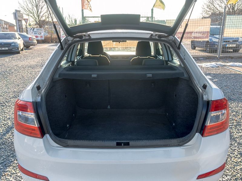 Škoda Octavia (2014) ČR 1.2TSI – 2x PNEU - fotka 30 z 38