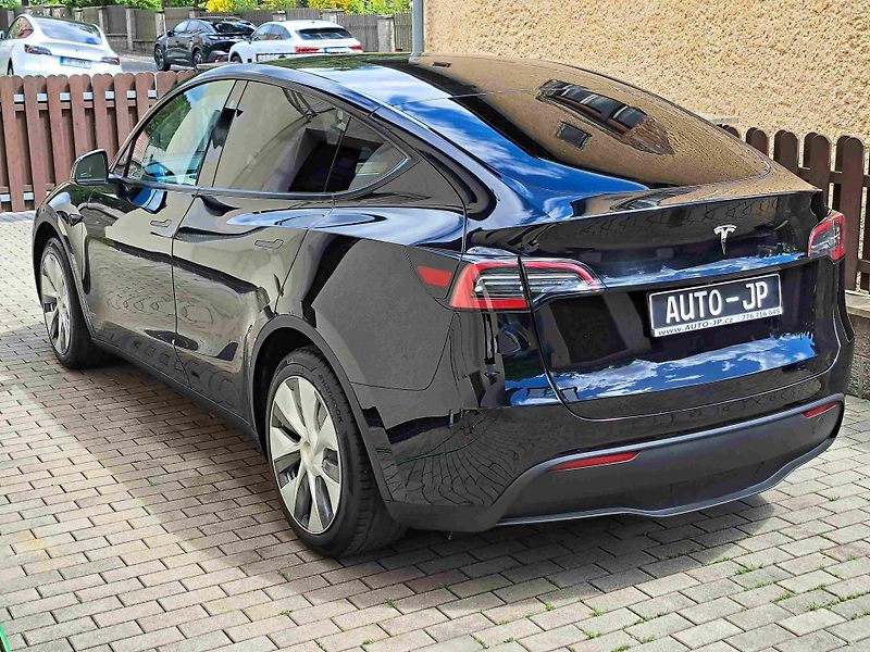 Tesla Model Y (2023) RWD 255kW Standard Rang SOH90% - fotka 5 z 17
